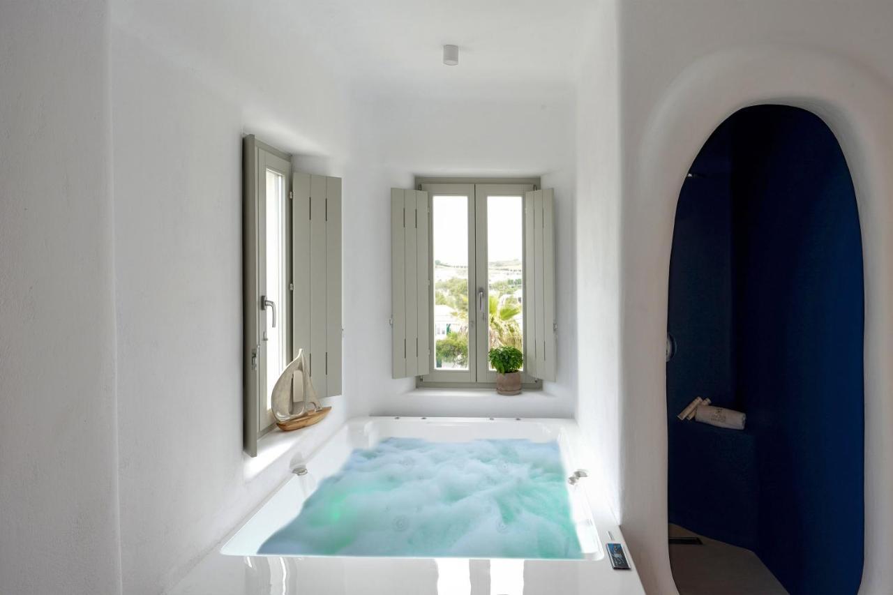 Angels Pillow Luxury Boutique Residence - Adults Only Náousa Exterior photo