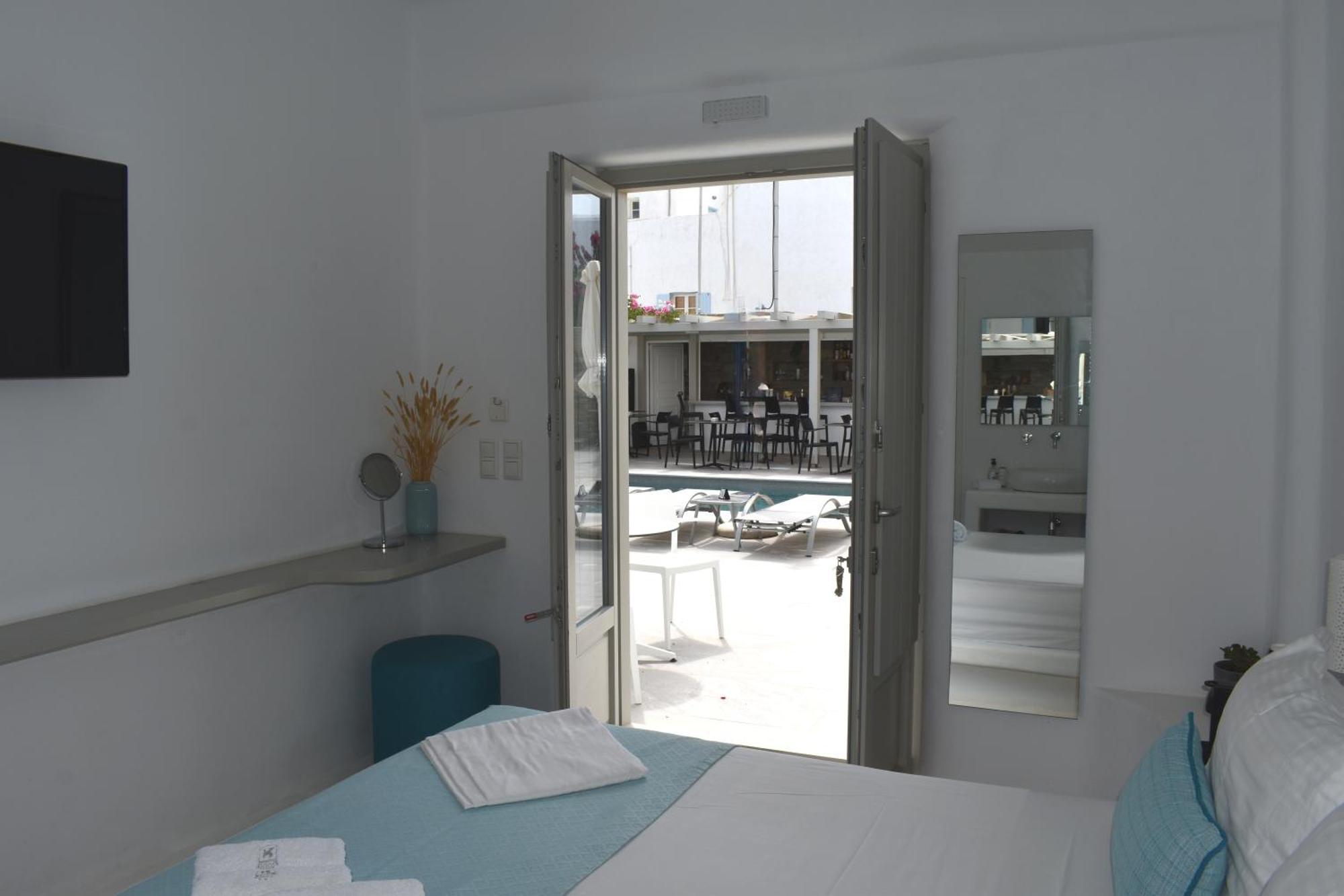 Angels Pillow Luxury Boutique Residence - Adults Only Náousa Exterior photo